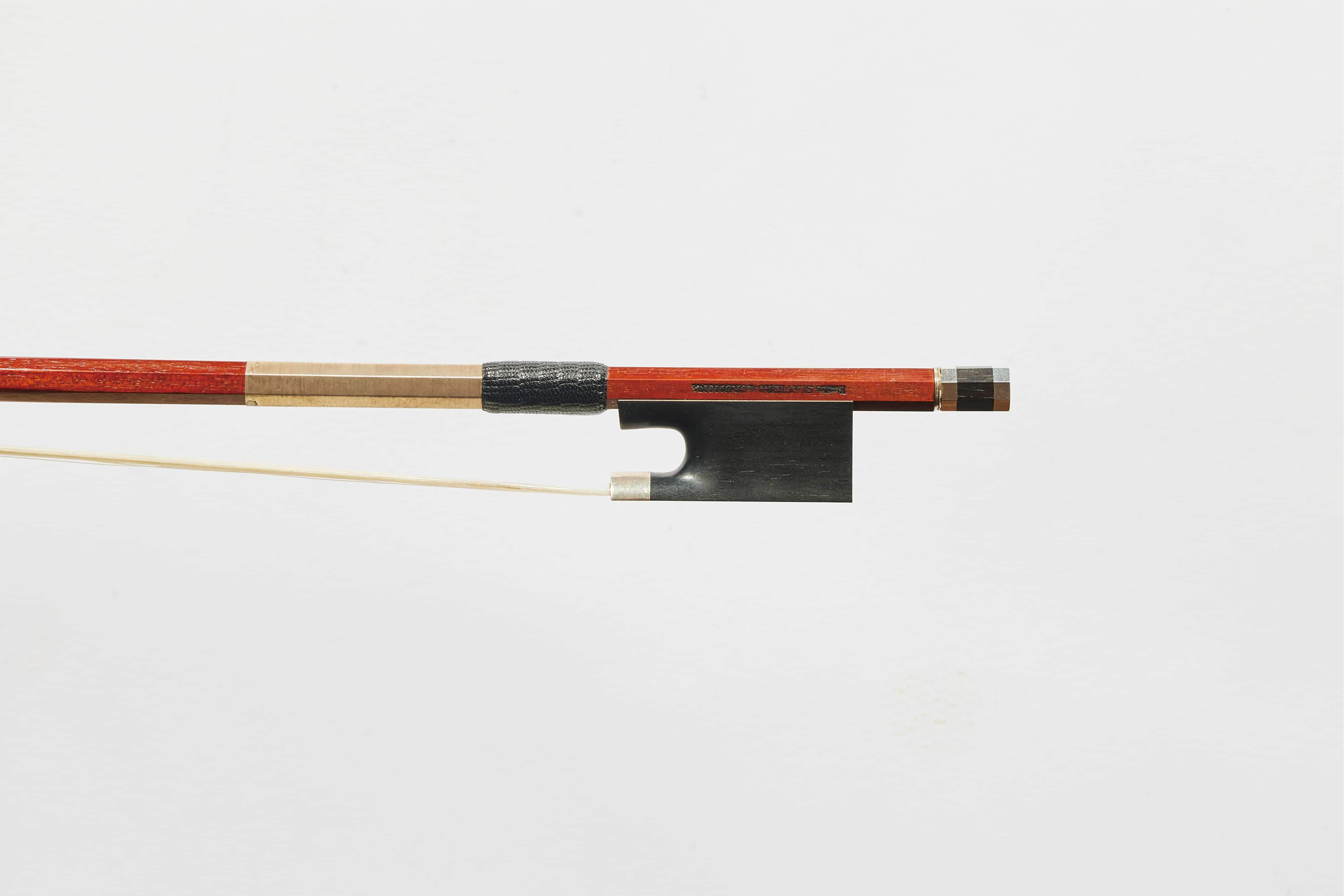 cremona クレモナ 4/4 バイオリン 弓 ケース付き 71MfNkYH1FL._UF350,350_QL80_.jpg